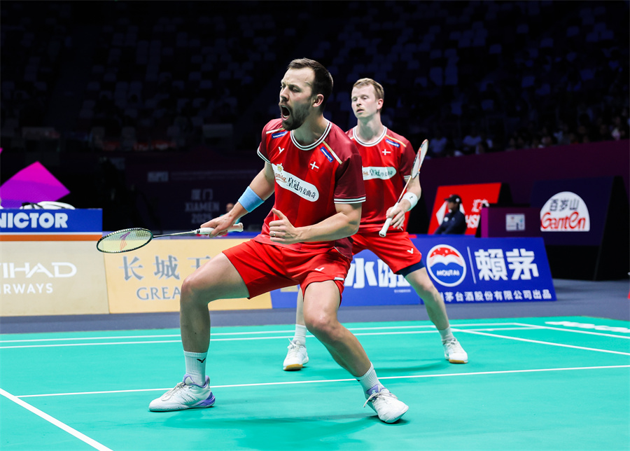 而在这个年 而在这个年