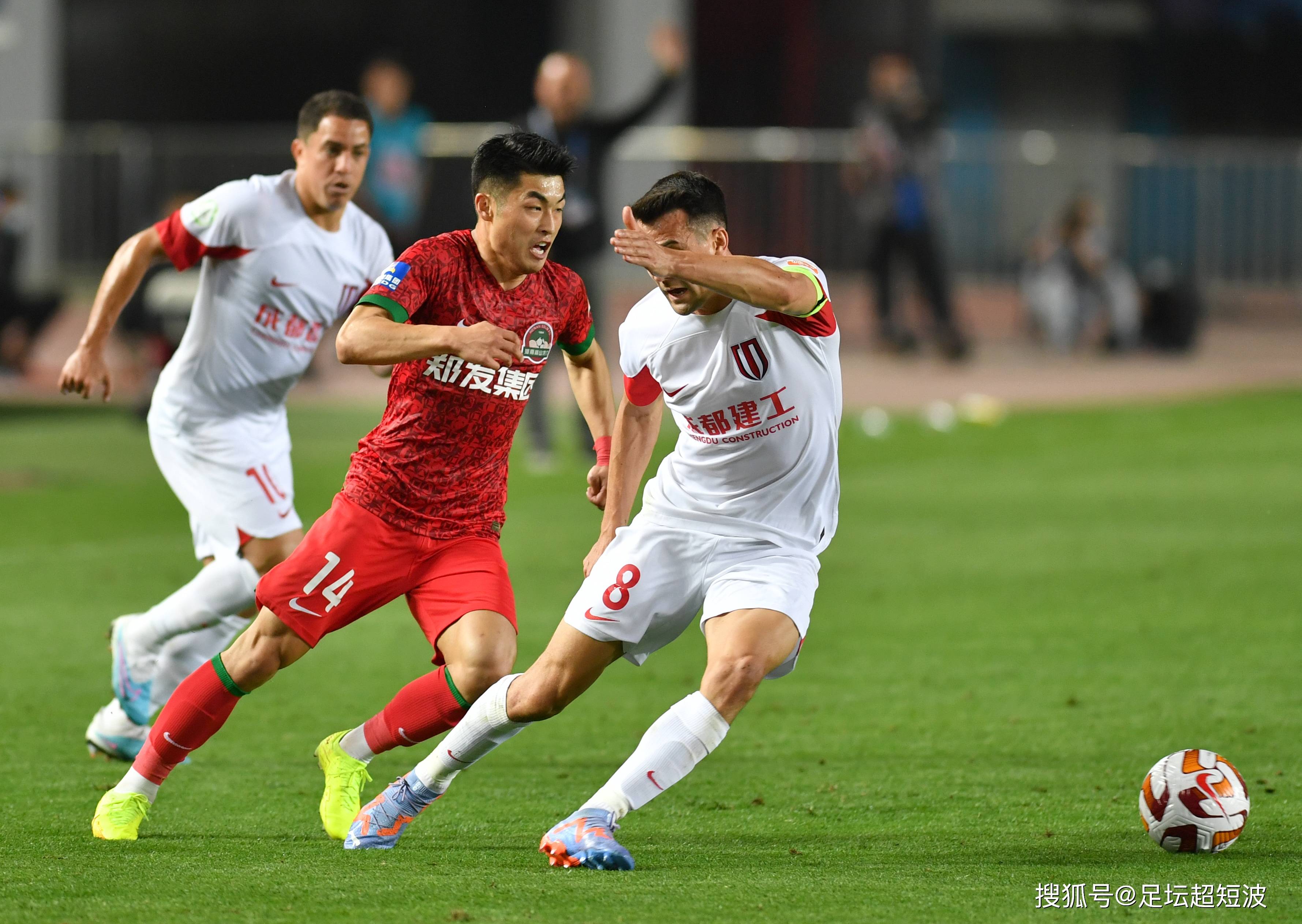 球队在逆风 球队在逆风